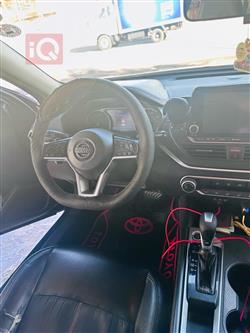 نيسان ألتيما